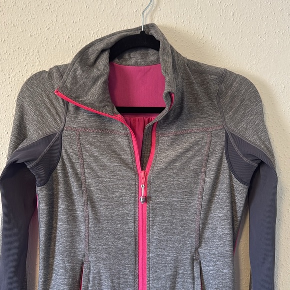 Lululemon lightweight zip up jacket medium - Picture 3 of 6